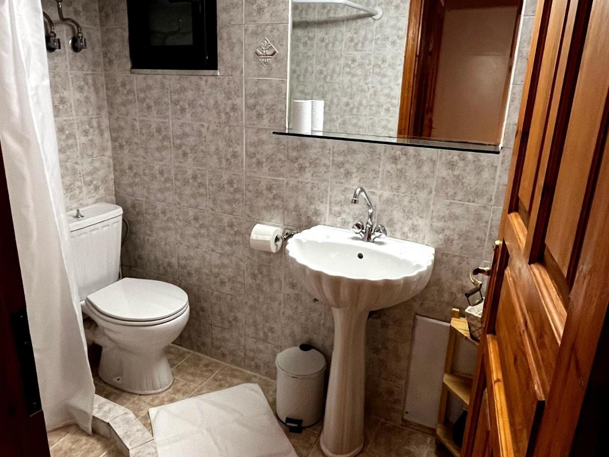 Kristis'S Homes - "Beautiful Home" In ดีมิตซานา ภายนอก รูปภาพ
